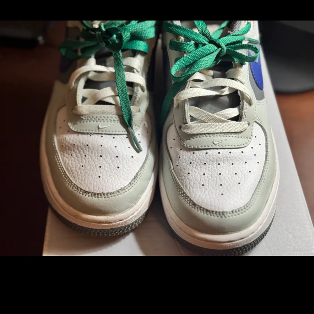 Nike Kids Sneakers in Green and Blue
